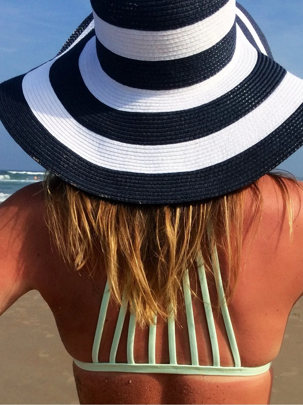 ⚓️ Woven Striped Sun Beach Hat in Navy and Cream